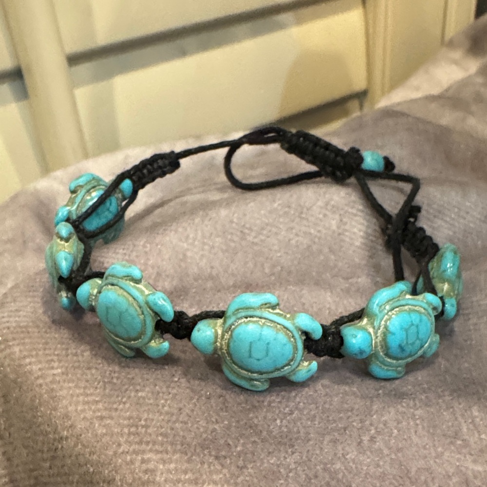Turquoise Turtle Bead Macrame‎ Bracelet - Blue